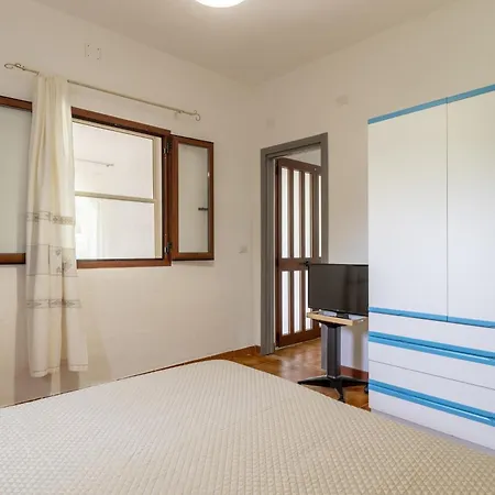 Casa Chiara Con Accesso Diretto Apartamento Àrbatax